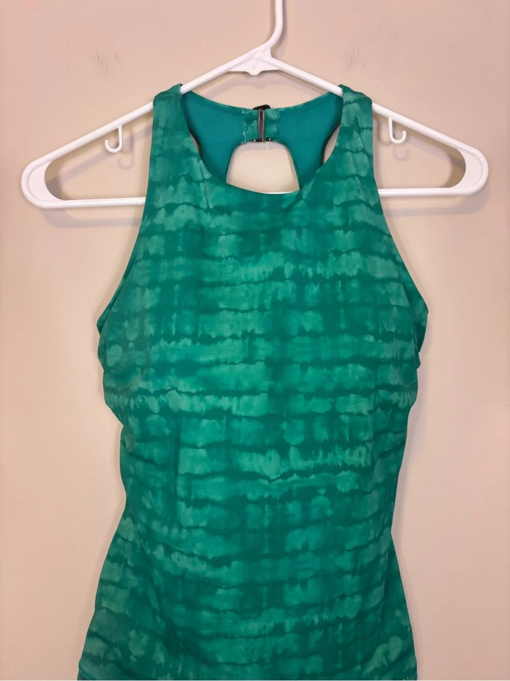 Athleta Women’s Green Tie-Dye Tankini Swimsuit Top 32D/DD